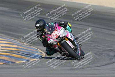 media/Nov-15-2024-CVMA Friday Practice (Fri) [[b142d29251]]/4-Group 4 and Trackday/Session 2 (Turn 10)/